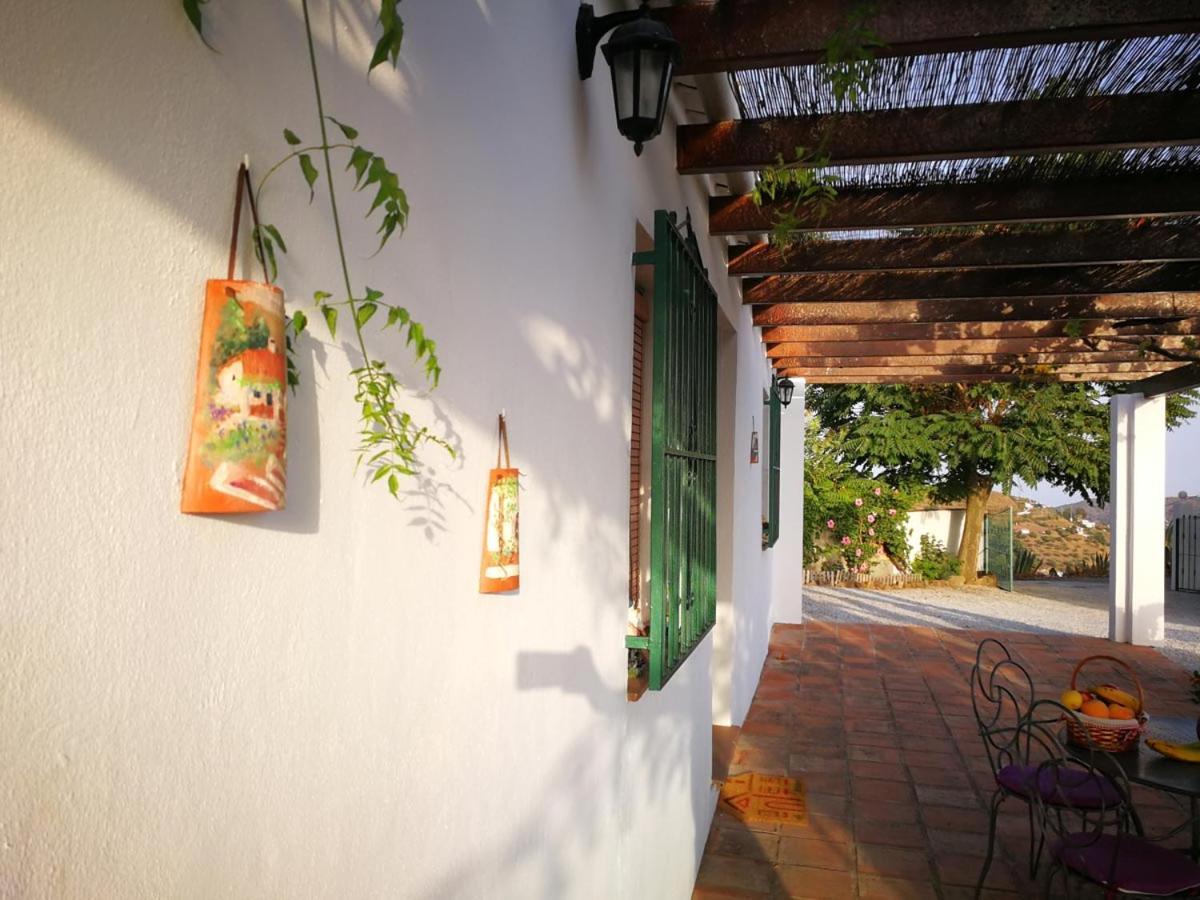 Villa Casa Lola Sayalonga Esterno foto